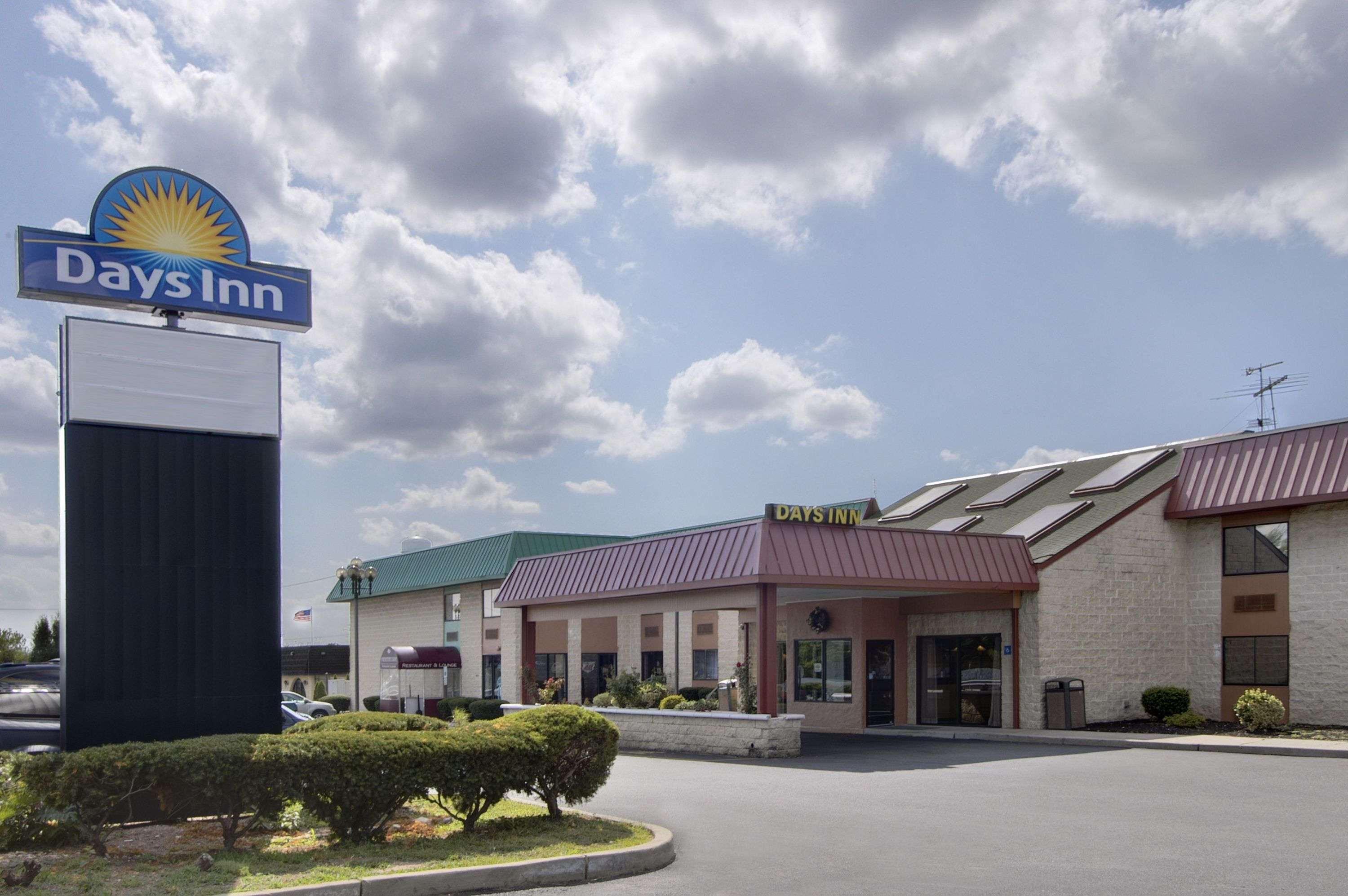 Days Inn By Wyndham Hillsborough Exterior foto